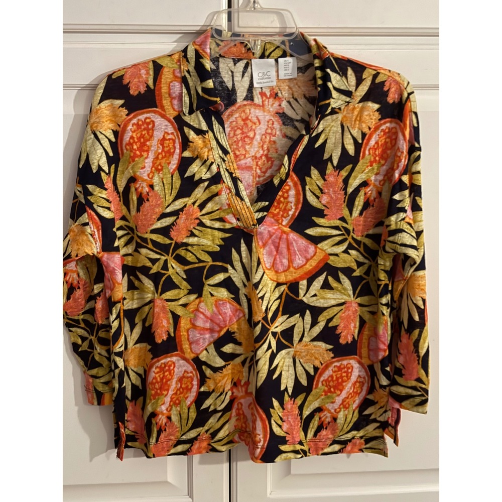 C&C California Women Small 100% Linen Pomegranate Fruit Print V-Neck Blouse Top